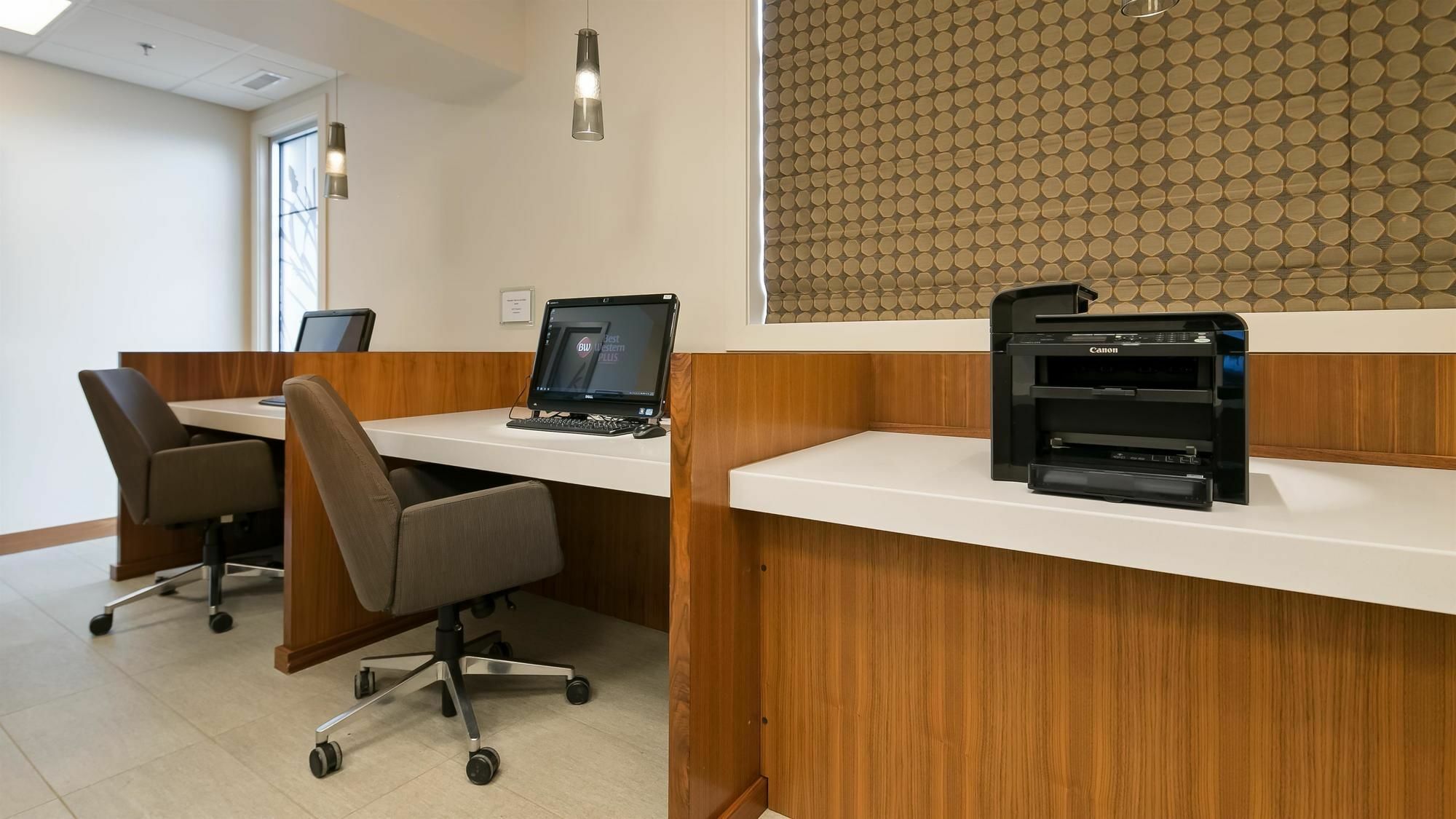 Mountain View Inn & Suites Sundre Ngoại thất bức ảnh